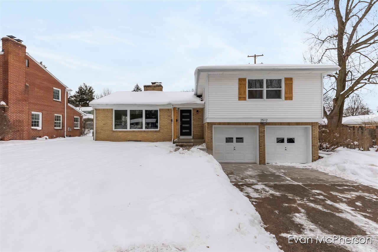 Homes for sale in Grand Rapids, MI | 2512 Union Ave, Grand Rapids, MI 49505 | MLS# 70513841