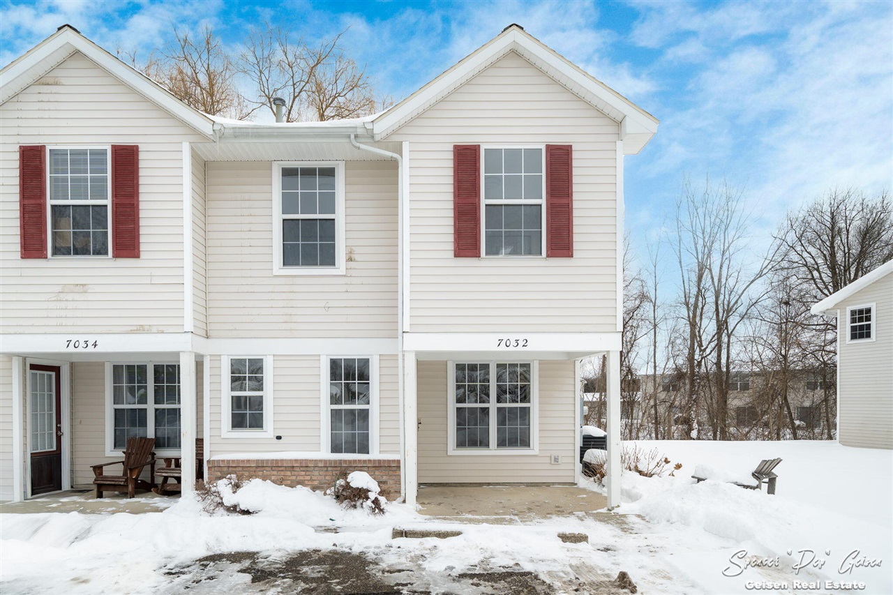 Homes for sale in Rockford, MI | 7032 S Cannon Pl Dr #28, Rockford, MI 49341 | MLS# 70513850