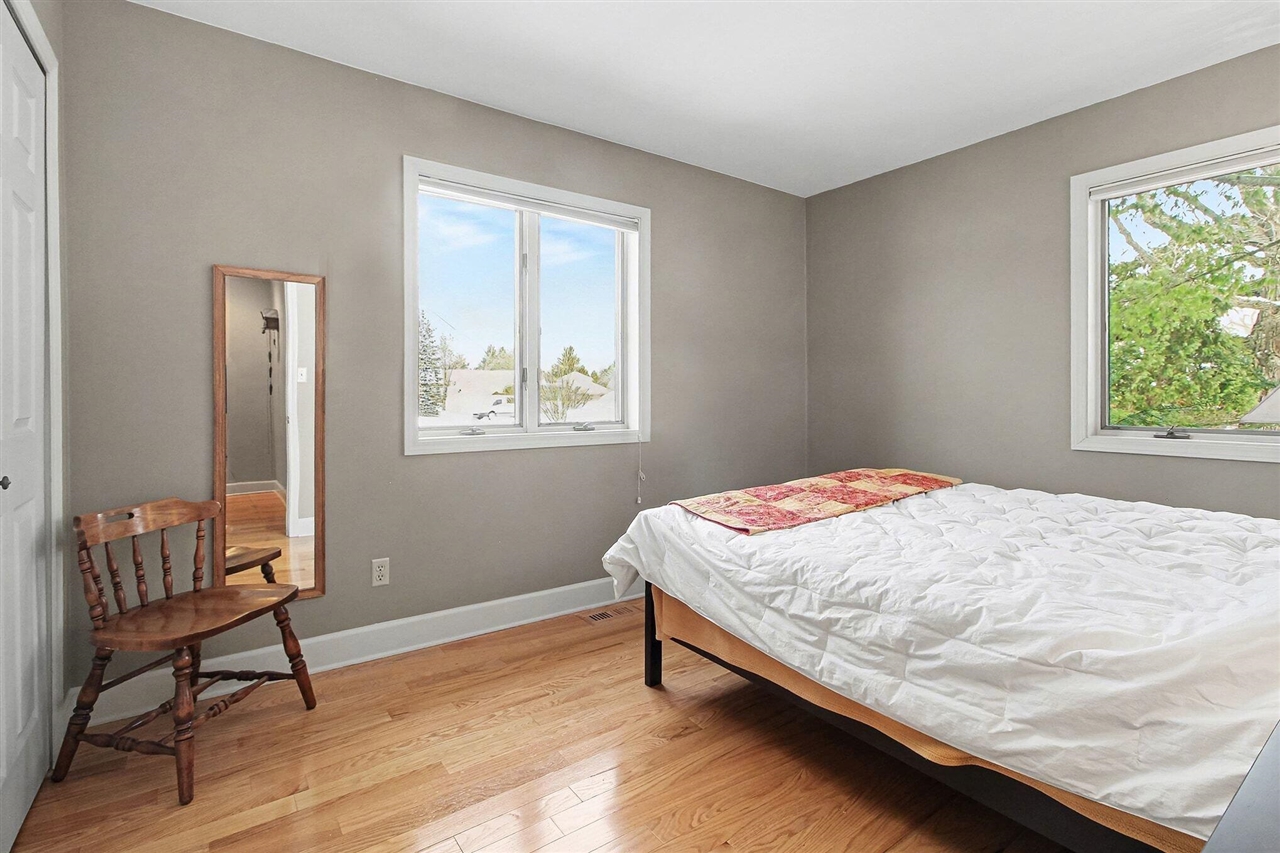 1335 N Silo Ridge Drive, Ann Arbor, MI, 48108-9575