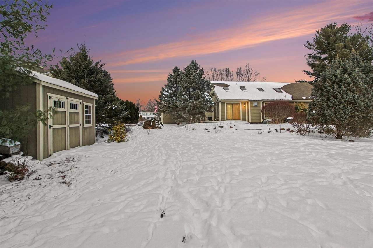 1335 N Silo Ridge Drive, Ann Arbor, MI, 48108-9575