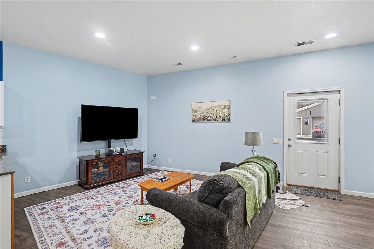 6878 N Croswell Avenue, Bitely, MI, 49309-9797