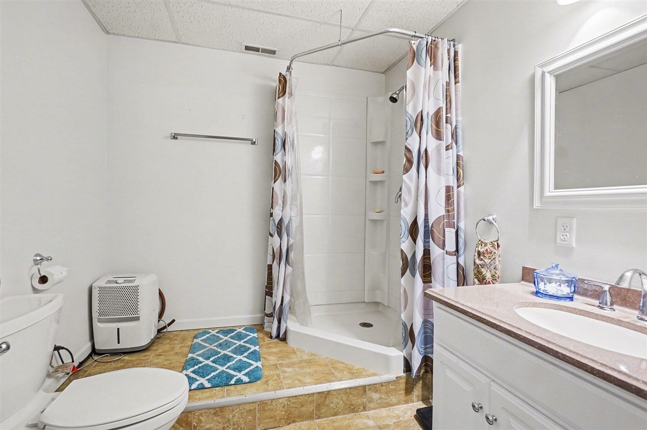 6878 N Croswell Avenue, Bitely, MI, 49309-9797