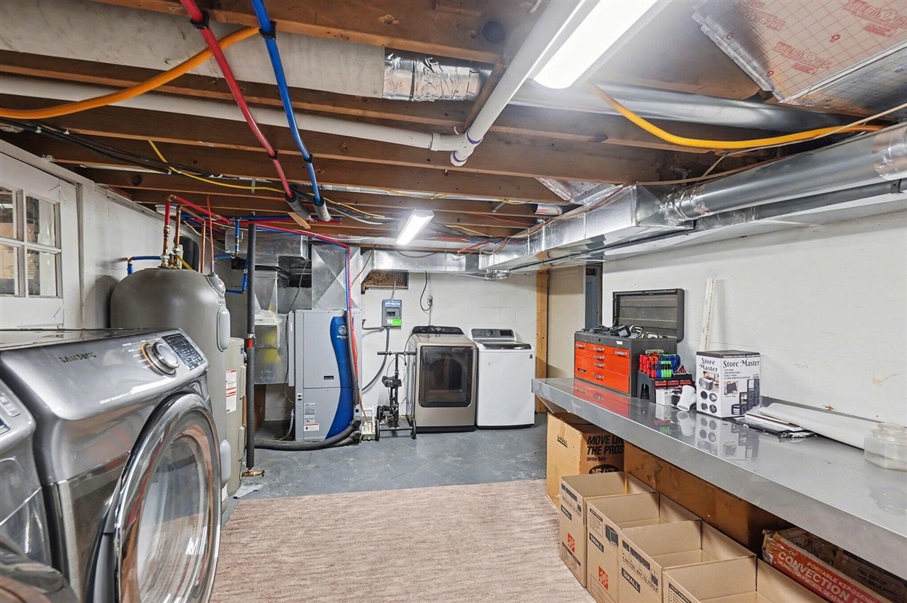 6878 N Croswell Avenue, Bitely, MI, 49309-9797