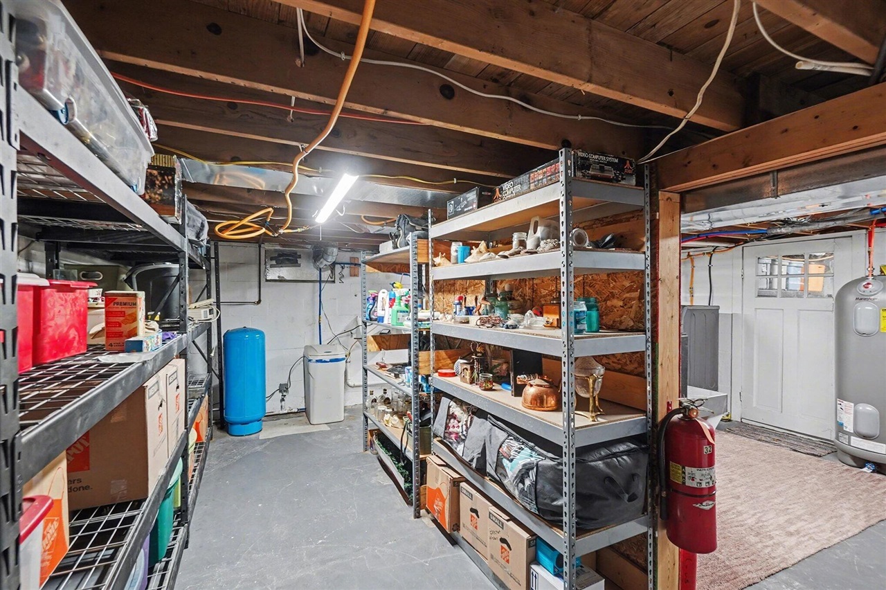 6878 N Croswell Avenue, Bitely, MI, 49309-9797