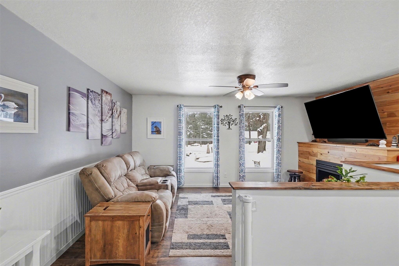 6878 N Croswell Avenue, Bitely, MI, 49309-9797