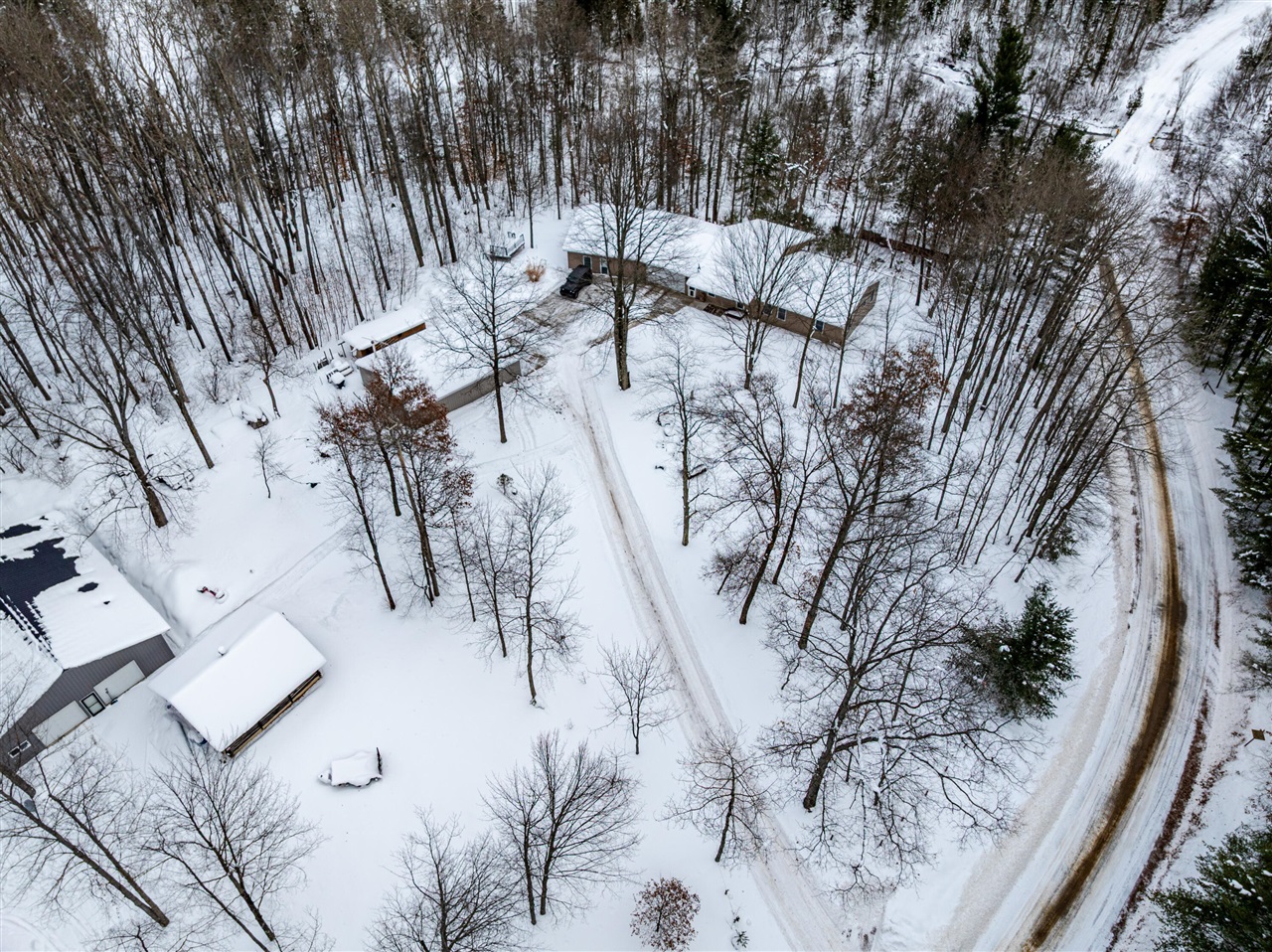 6878 N Croswell Avenue, Bitely, MI, 49309-9797