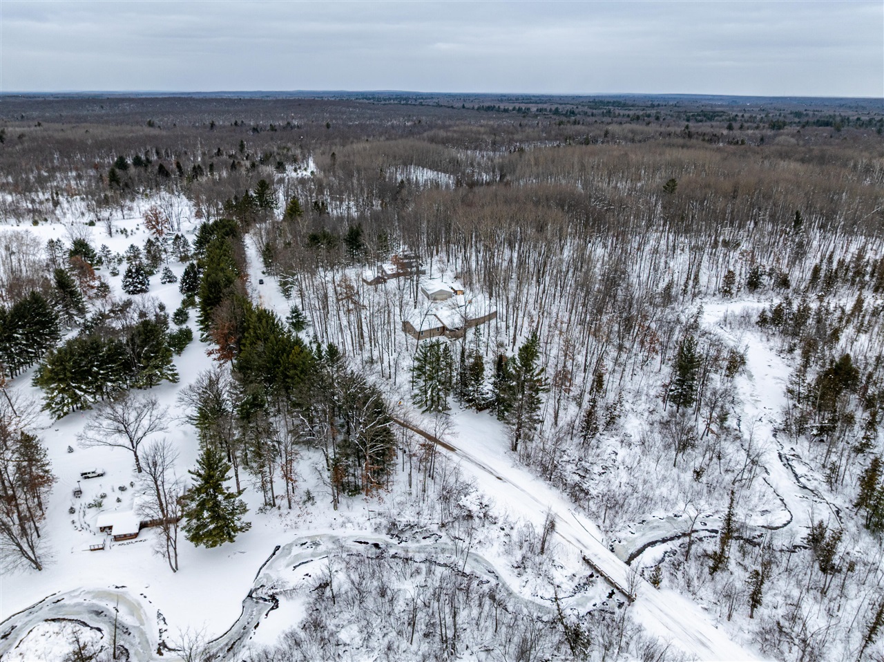 6878 N Croswell Avenue, Bitely, MI, 49309-9797