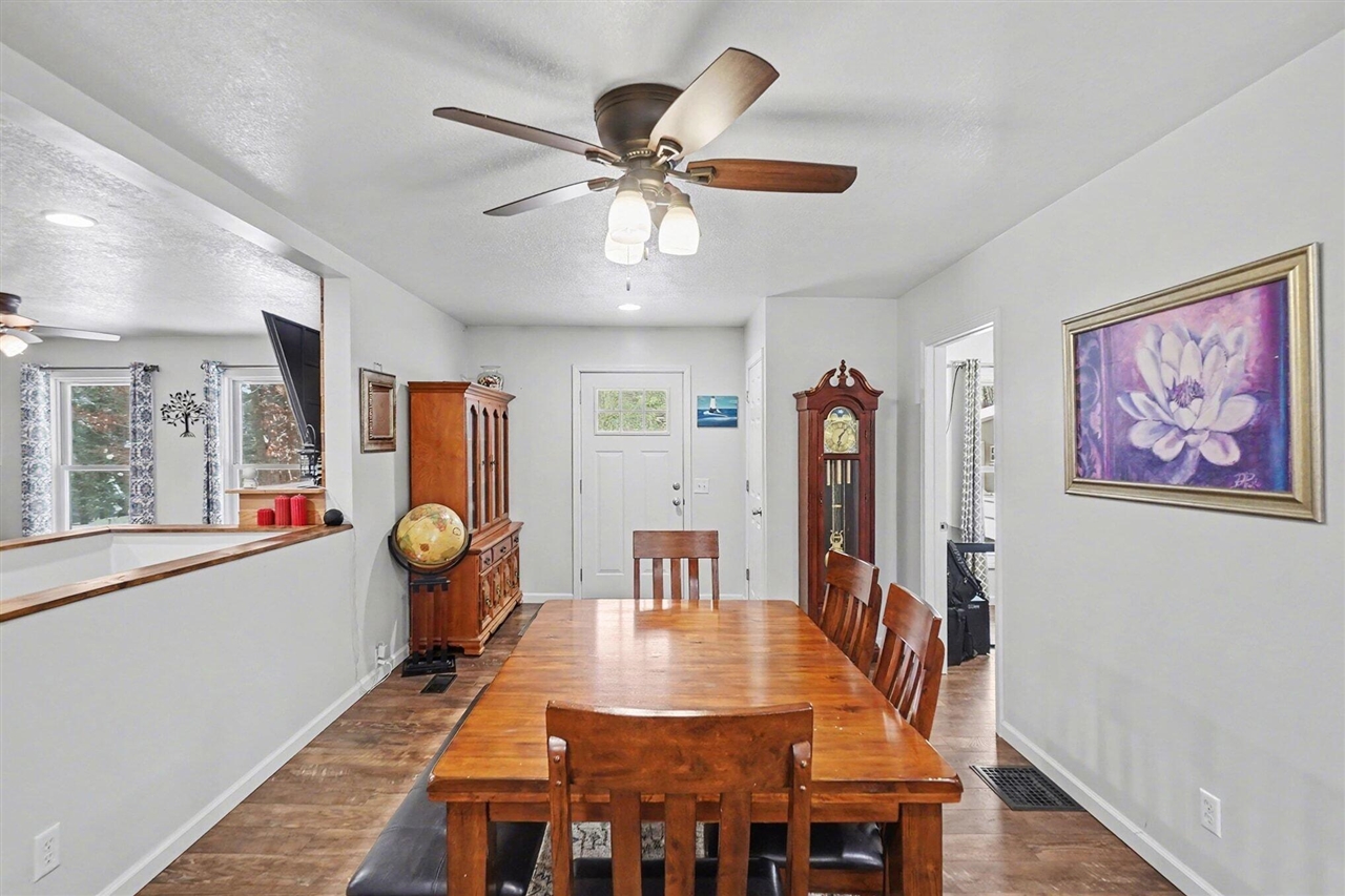 6878 N Croswell Avenue, Bitely, MI, 49309-9797