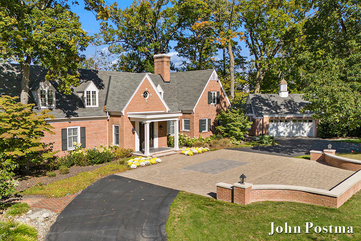 Homes for sale in East Grand Rapids, MI | 2929 Bonnell Ave, East Grand Rapids, MI 49506 | MLS# 70513888