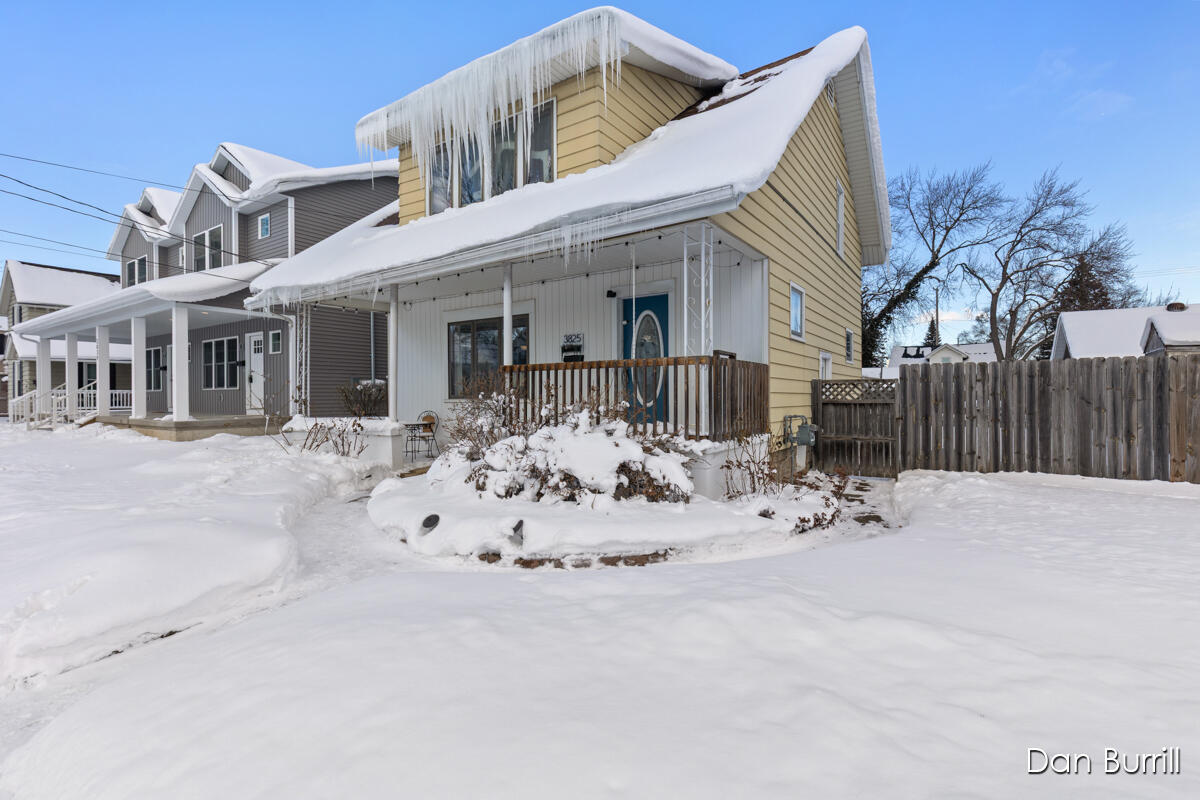 Homes for sale in Grandville, MI | 3825 Grand St, Grandville, MI 49418 | MLS# 70513896