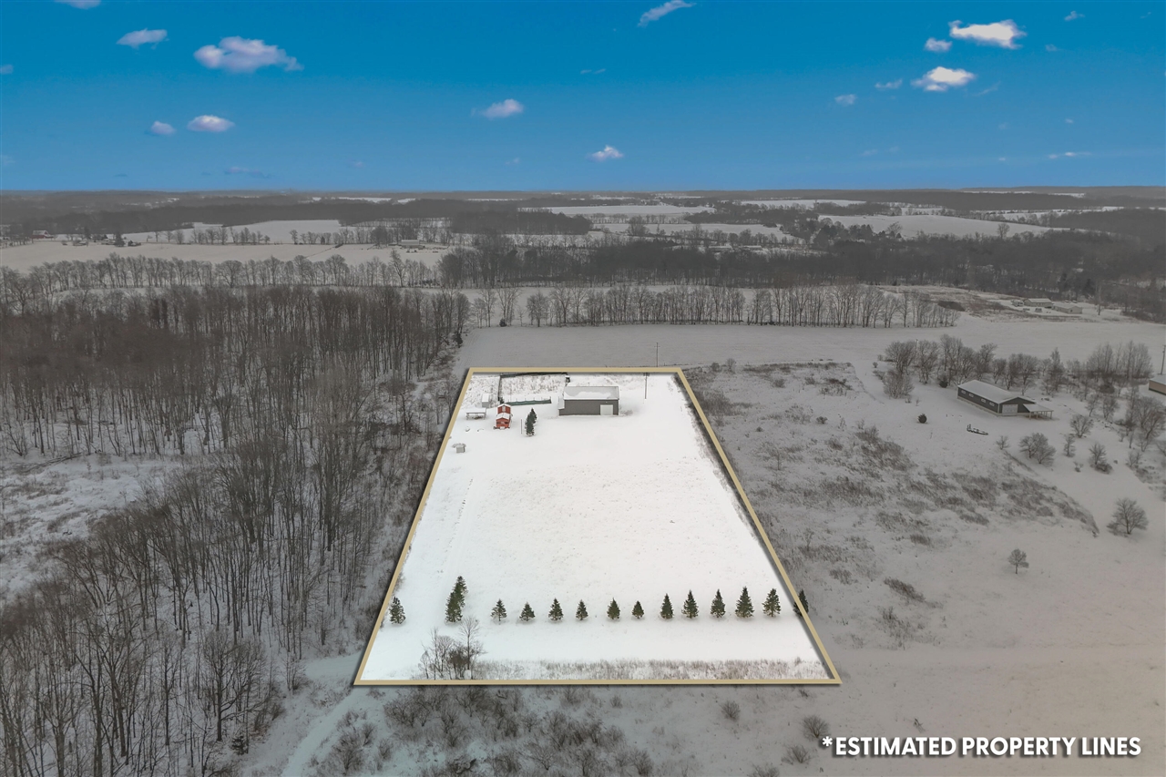 9055 Kellogg Drive, Reading, MI, 49274-9204