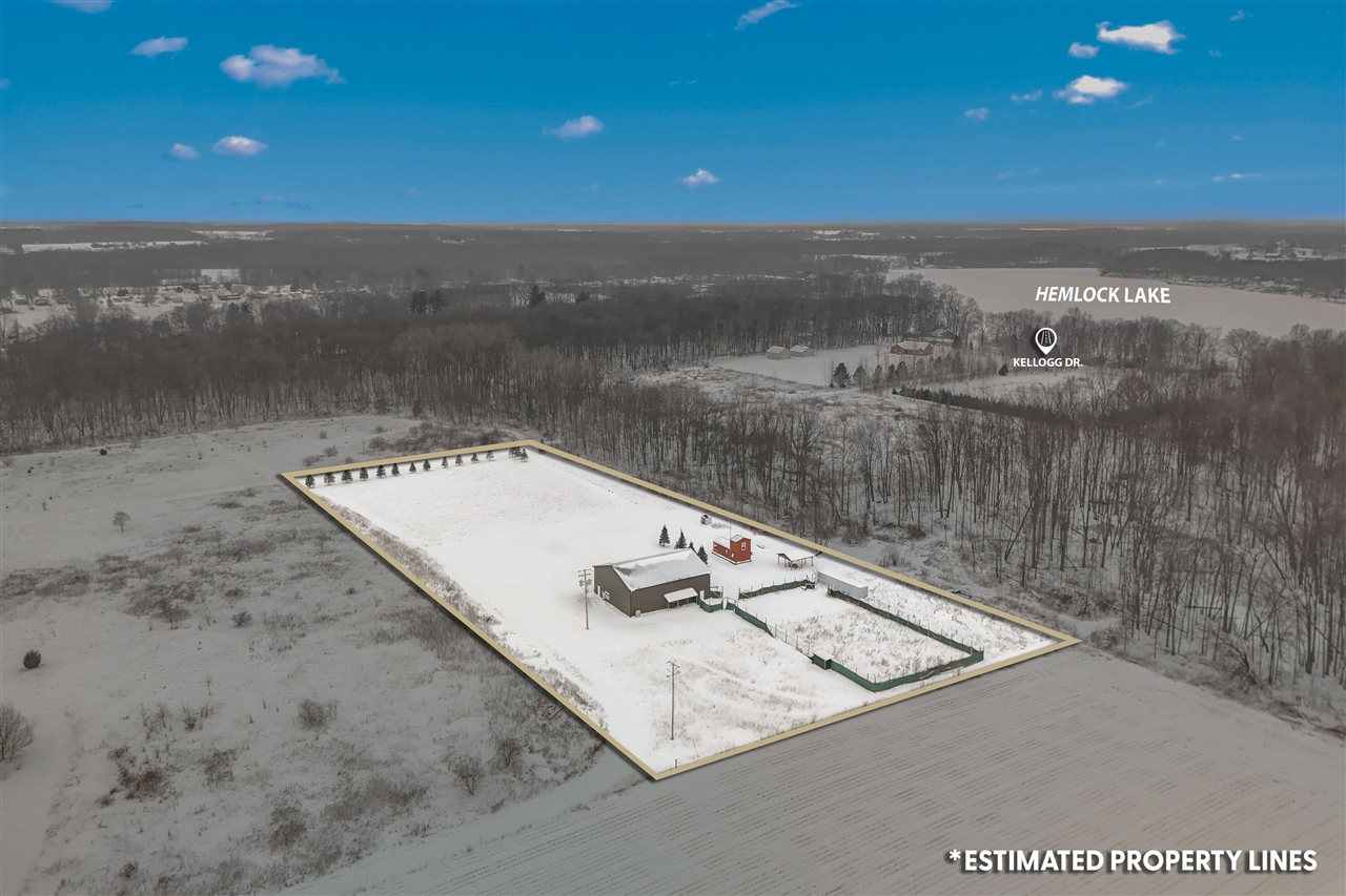 9055 Kellogg Drive, Reading, MI, 49274-9204