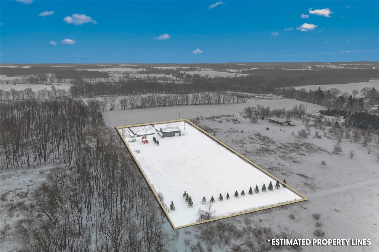 9055 Kellogg Drive, Reading, MI, 49274-9204