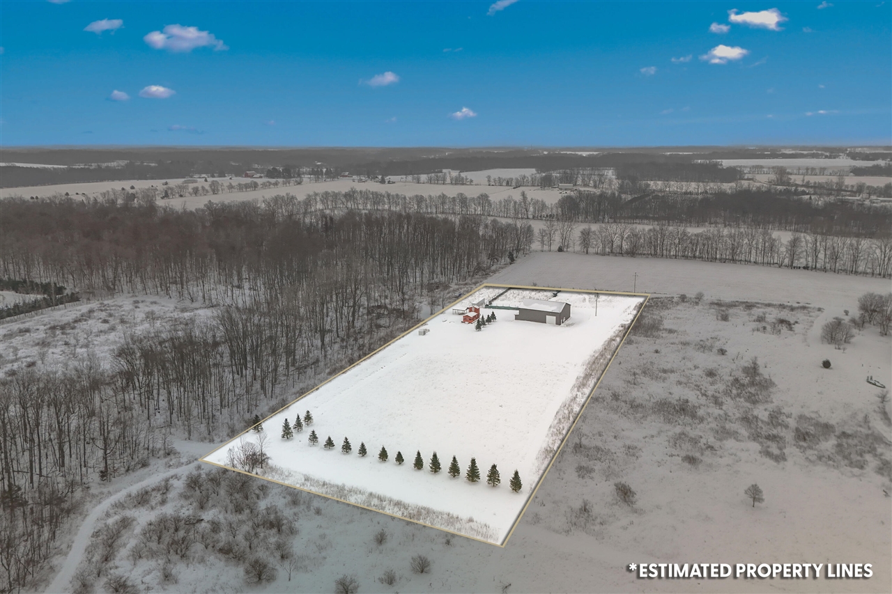 9055 Kellogg Drive, Reading, MI, 49274-9204