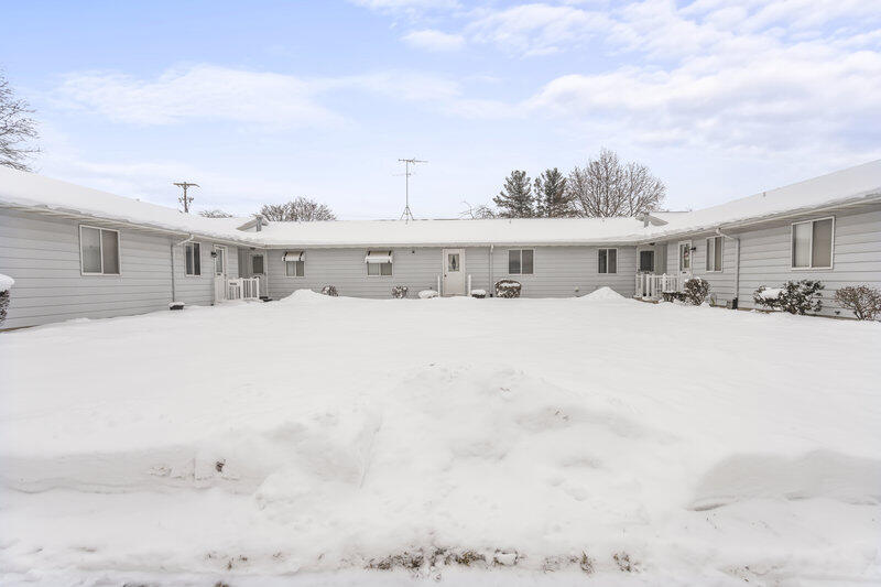 Homes for sale in Grand Rapids, MI | 5646 Leisure S Dr, Grand Rapids, MI 49548 | MLS# 70513933