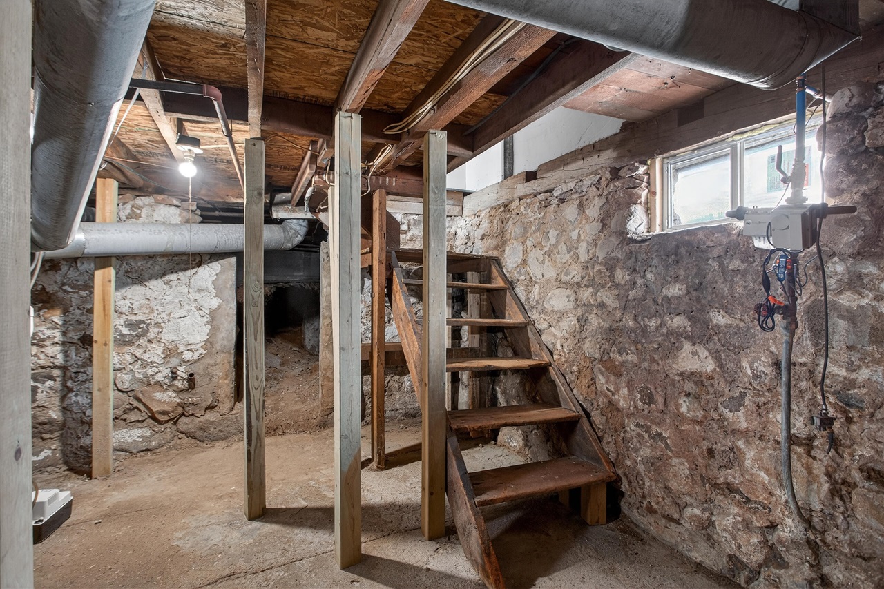 304 Marshall Street, Brooklyn, MI, 49230-8336