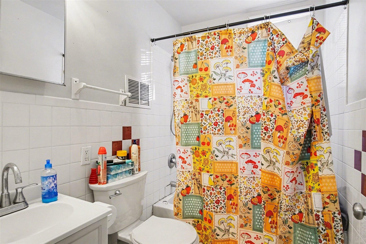 916 Lafayette Avenue, Grand Rapids, MI, 49503-1633