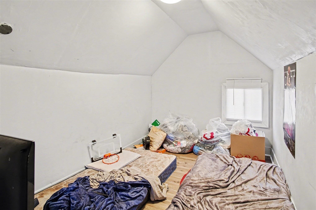 916 Lafayette Avenue, Grand Rapids, MI, 49503-1633