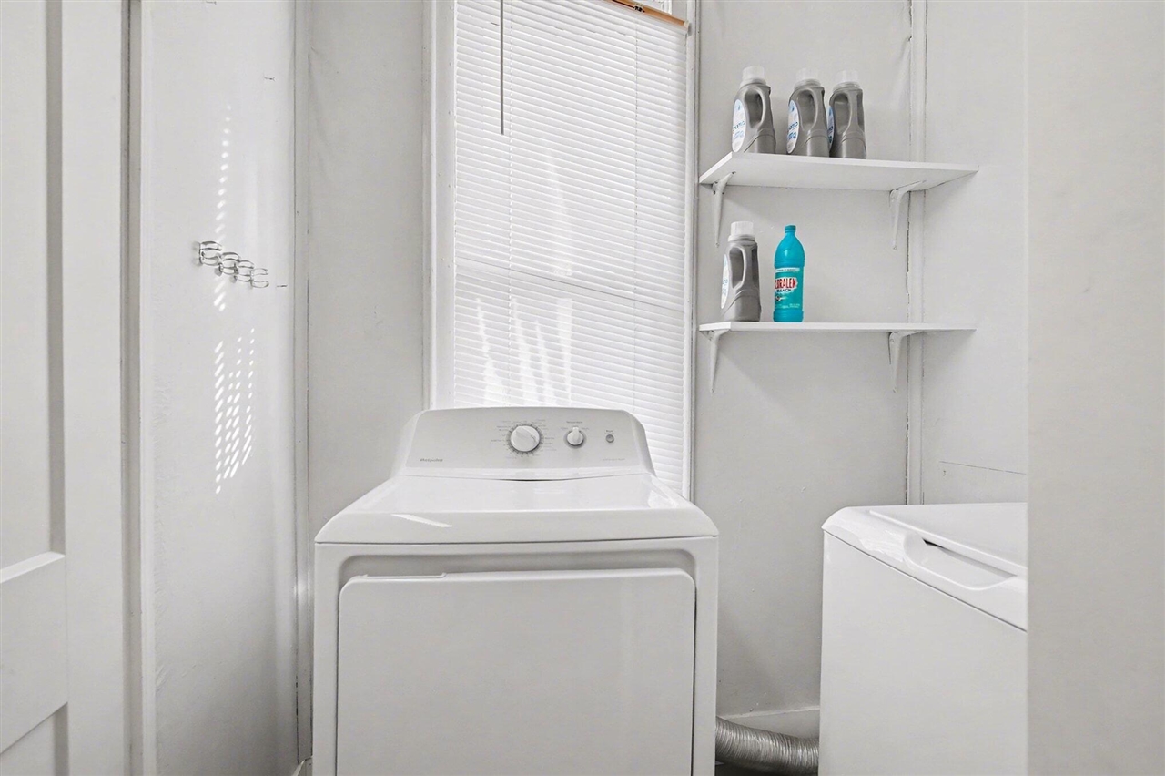 916 Lafayette Avenue, Grand Rapids, MI, 49503-1633