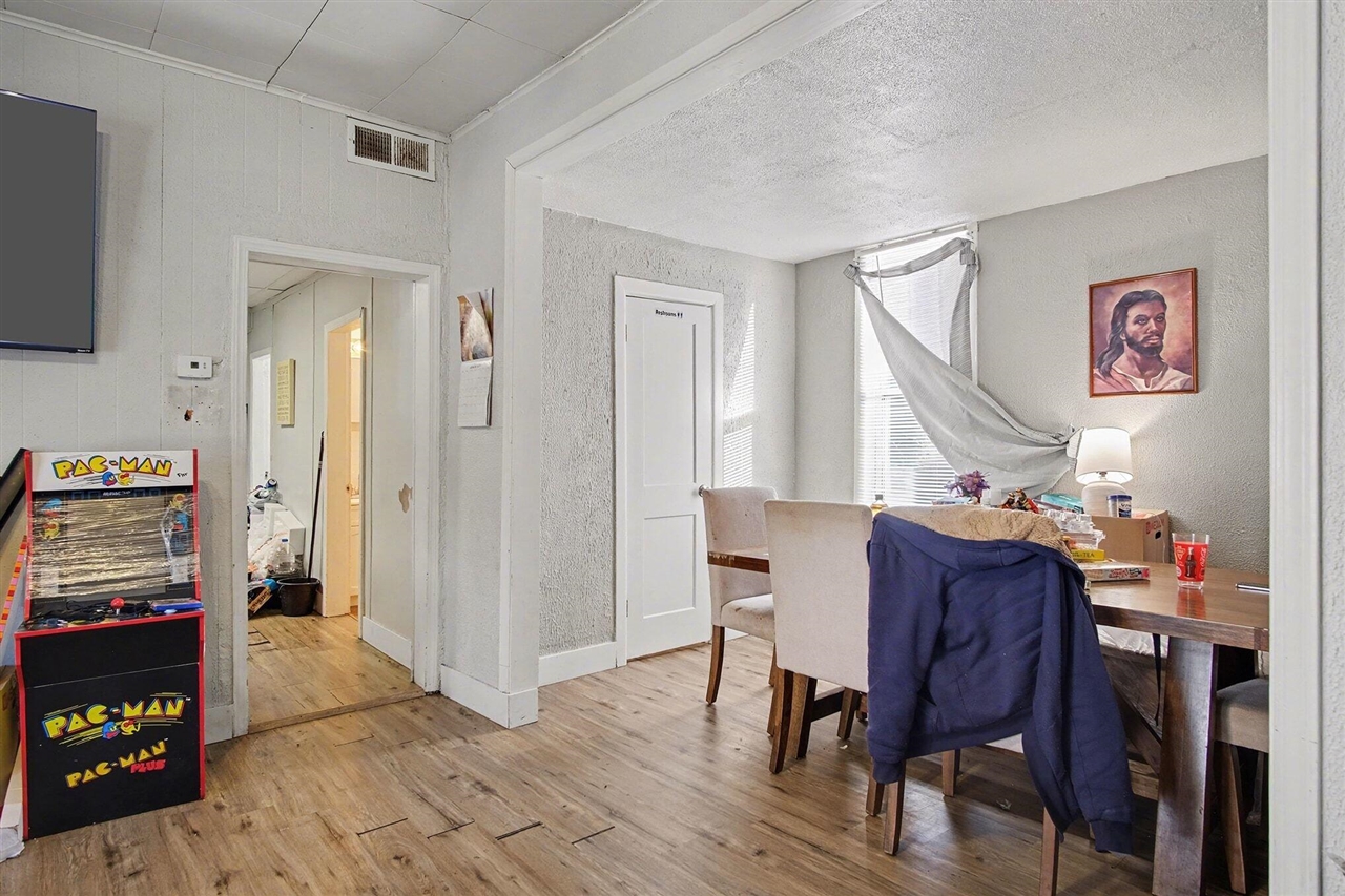 916 Lafayette Avenue, Grand Rapids, MI, 49503-1633