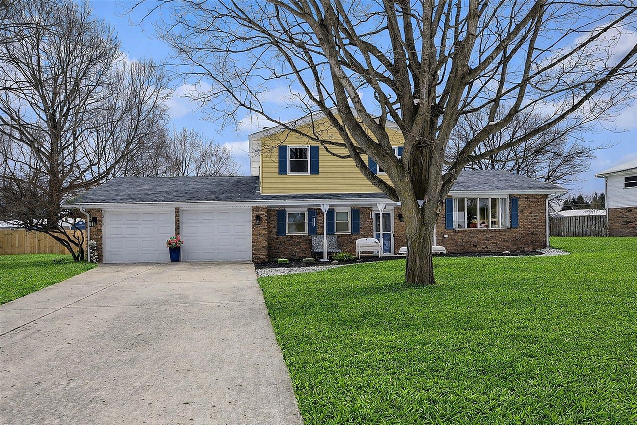 Homes for sale in Stevensville, MI | 6033 Clearbrook Dr, Stevensville, MI 49127 | MLS# 70513949