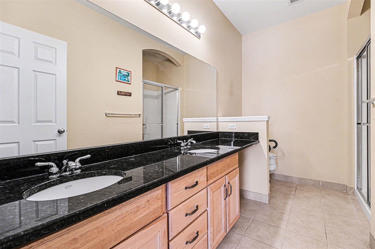 228 W Oakbrook Drive, Ann Arbor, MI, 48103-2255