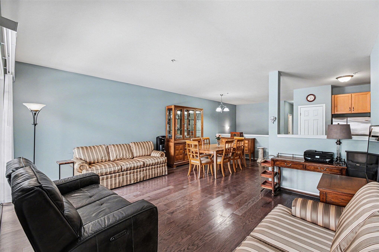 228 W Oakbrook Drive, Ann Arbor, MI, 48103-2255