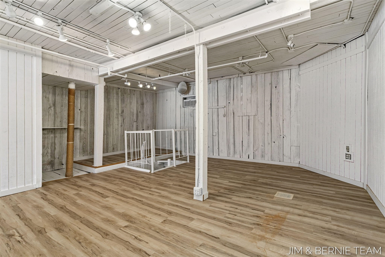 133 Mason Street, Saugatuck, MI, 49453