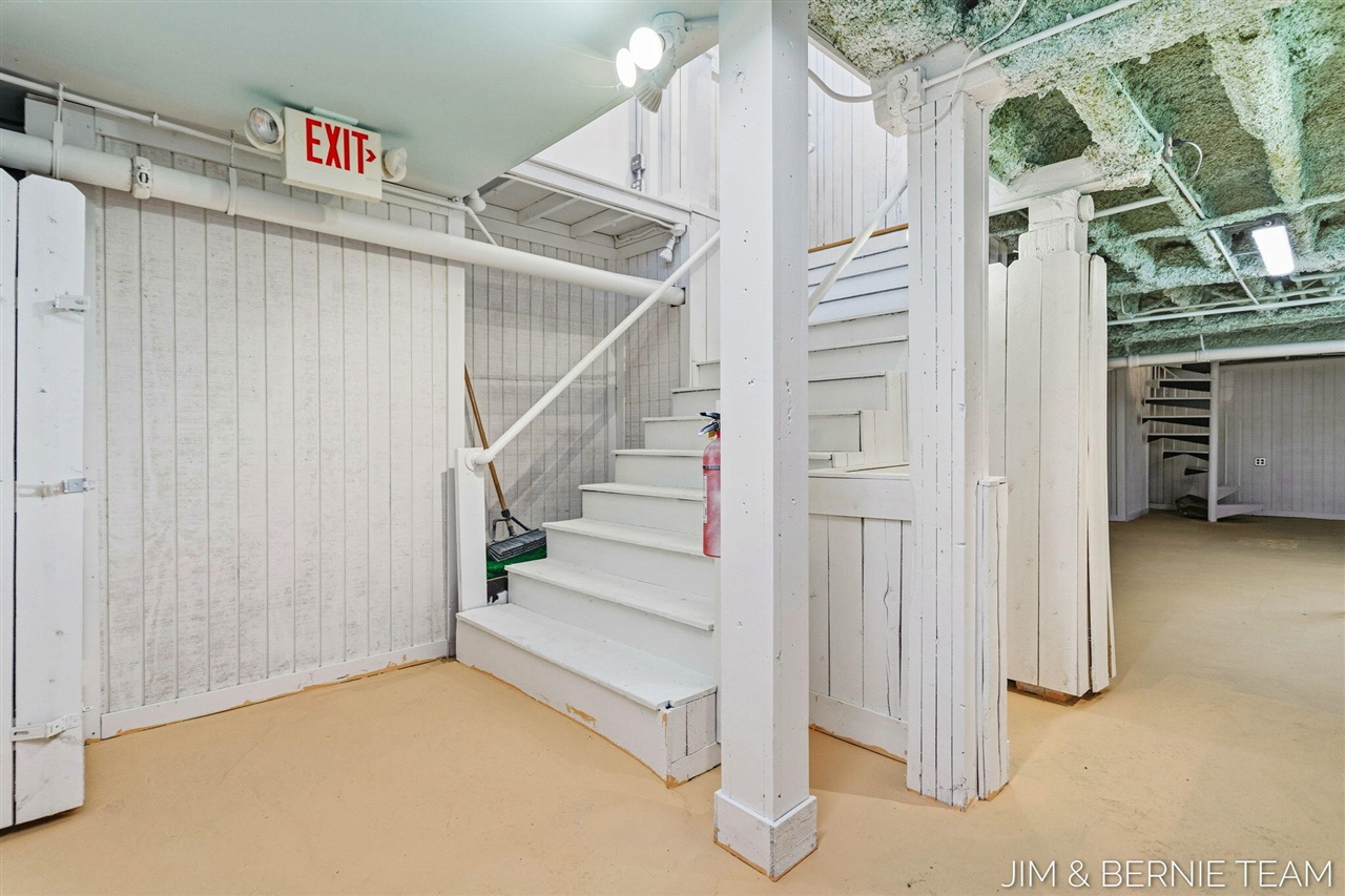 133 Mason Street, Saugatuck, MI, 49453