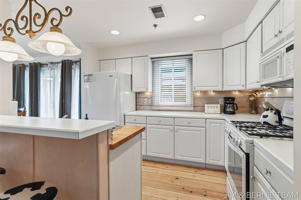 133 Mason Street, Saugatuck, MI, 49453