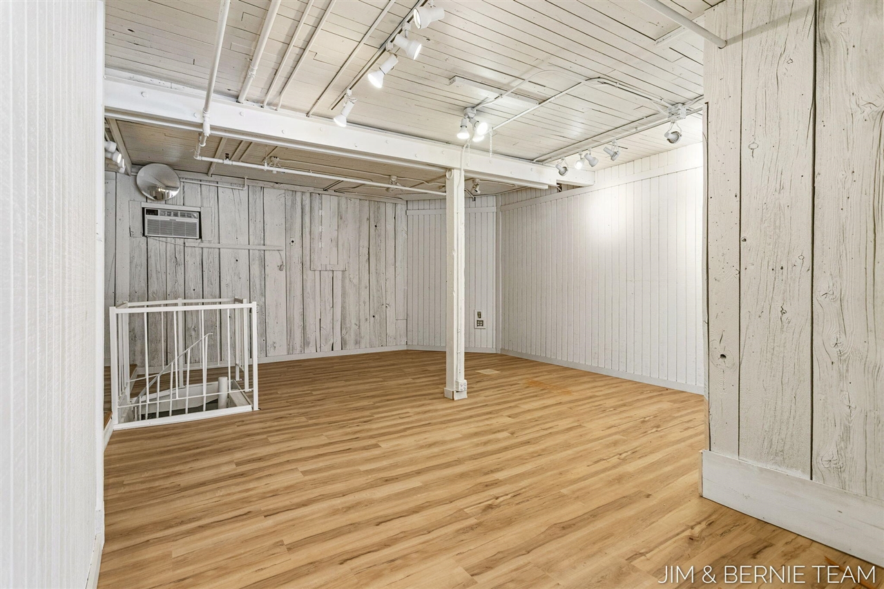 133 Mason Street, Saugatuck, MI, 49453