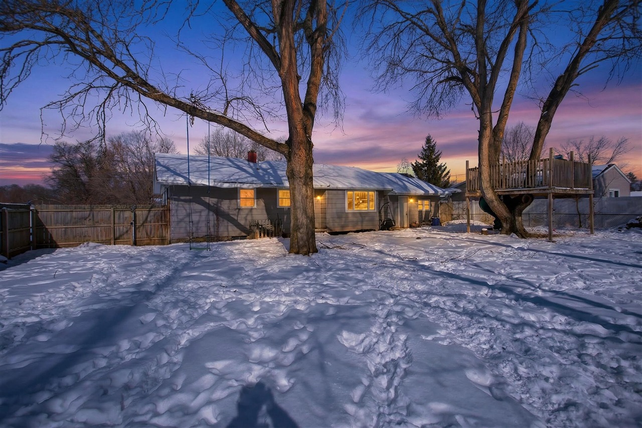 615 Sioux Street, Jackson, MI, 49203-5365