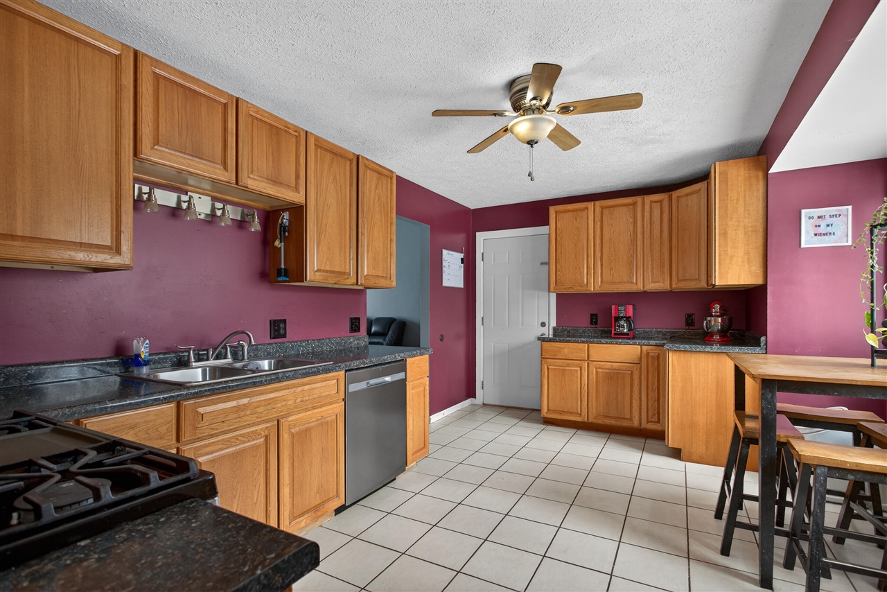 615 Sioux Street, Jackson, MI, 49203-5365