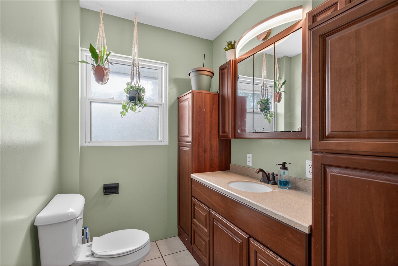 615 Sioux Street, Jackson, MI, 49203-5365