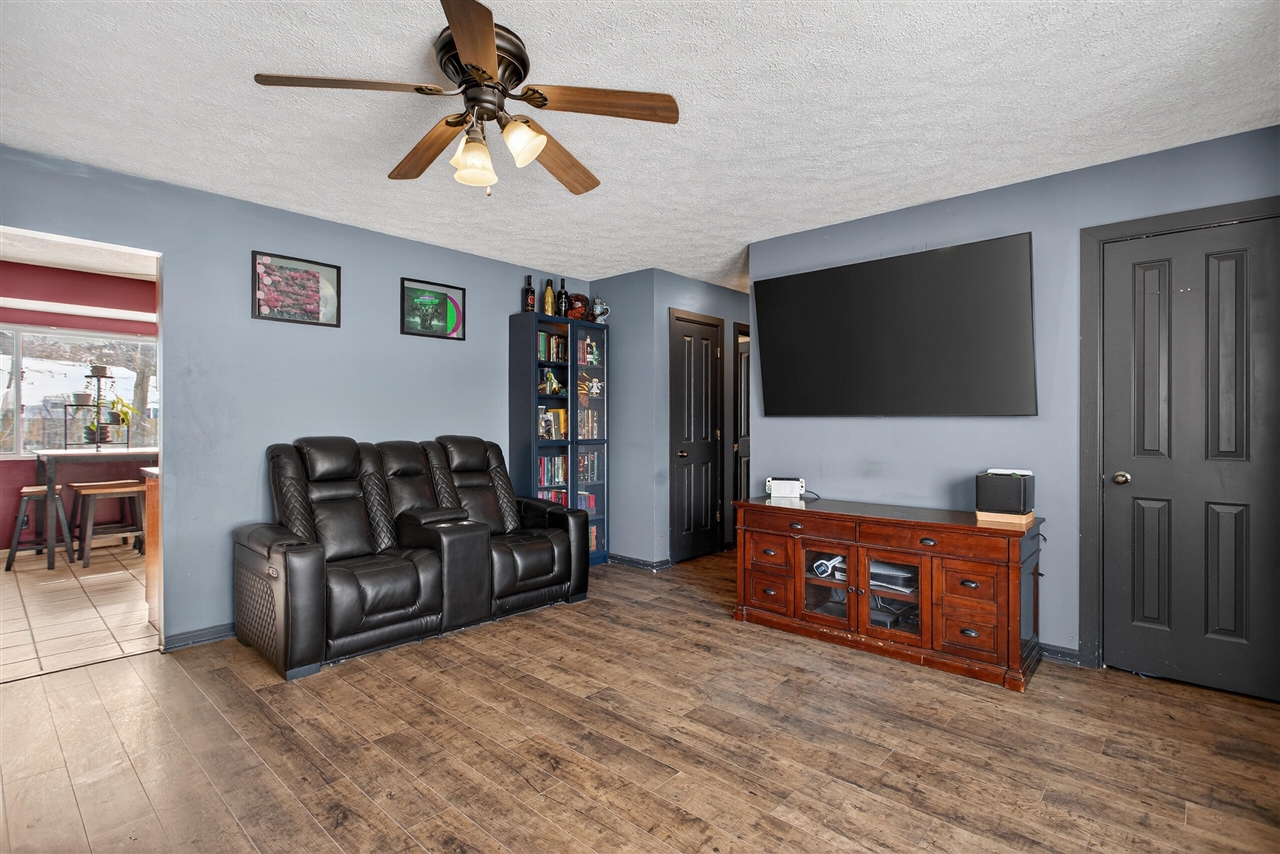 615 Sioux Street, Jackson, MI, 49203-5365