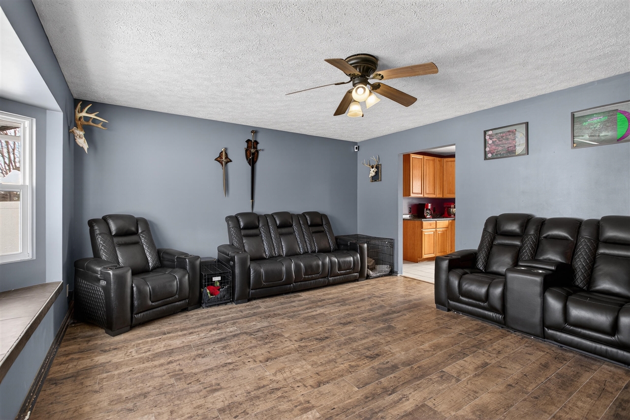 615 Sioux Street, Jackson, MI, 49203-5365