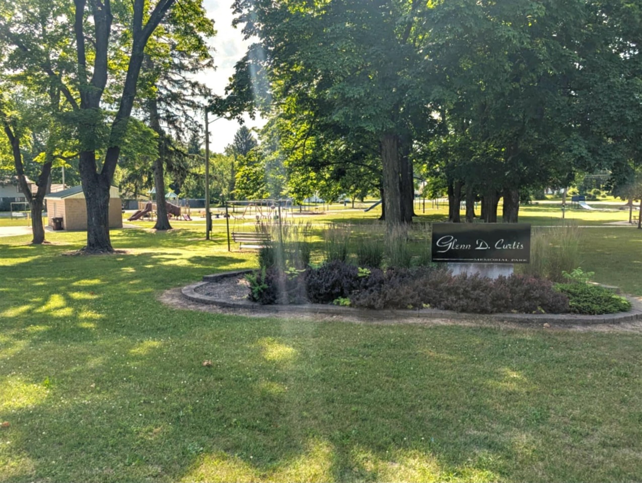 525 E Pine Road, Edmore, MI, 48829-8557