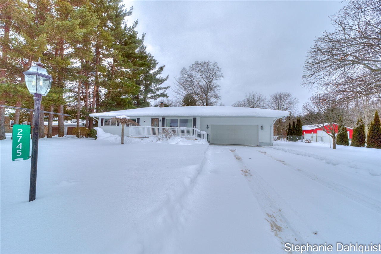 Homes for sale in Twin Lake, MI | 2745 Middle Lake Rd, Twin Lake, MI 49457 | MLS# 70513997