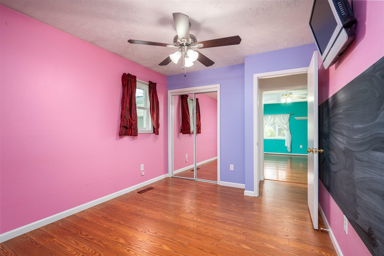 921 E Willoughby Road, Lansing, MI, 48911-6625