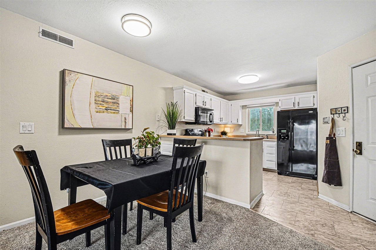  UNIT F, Grand Rapids, MI, 49525-6827