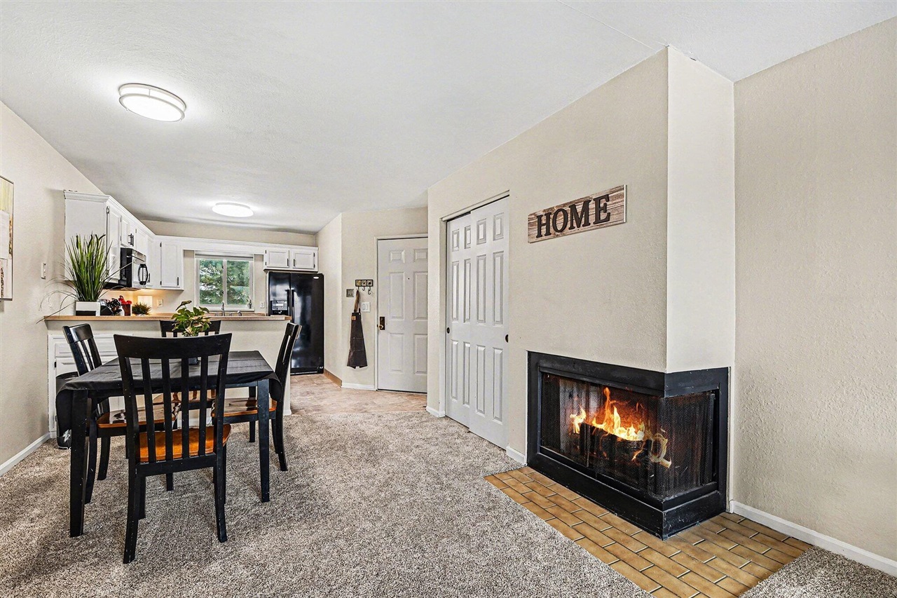  UNIT F, Grand Rapids, MI, 49525-6827