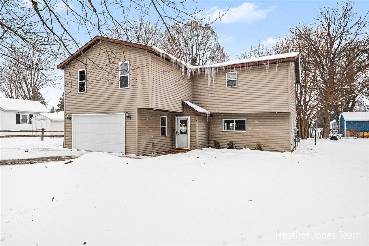 Homes for sale in Cedar Springs, MI | 263 Cedar St, Cedar Springs, MI 49319 | MLS# 70514080