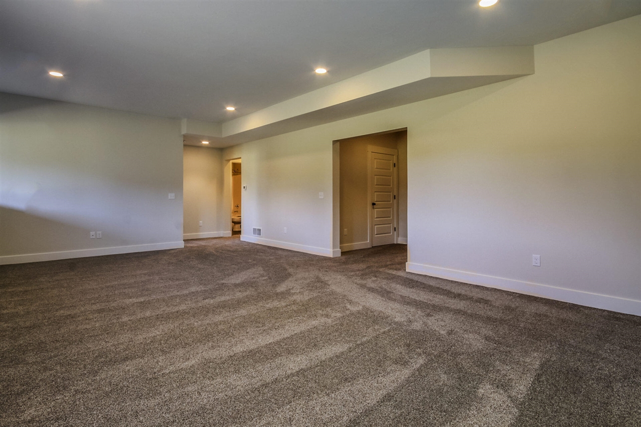 8512 Bosque Drive, Caledonia, MI, 49316