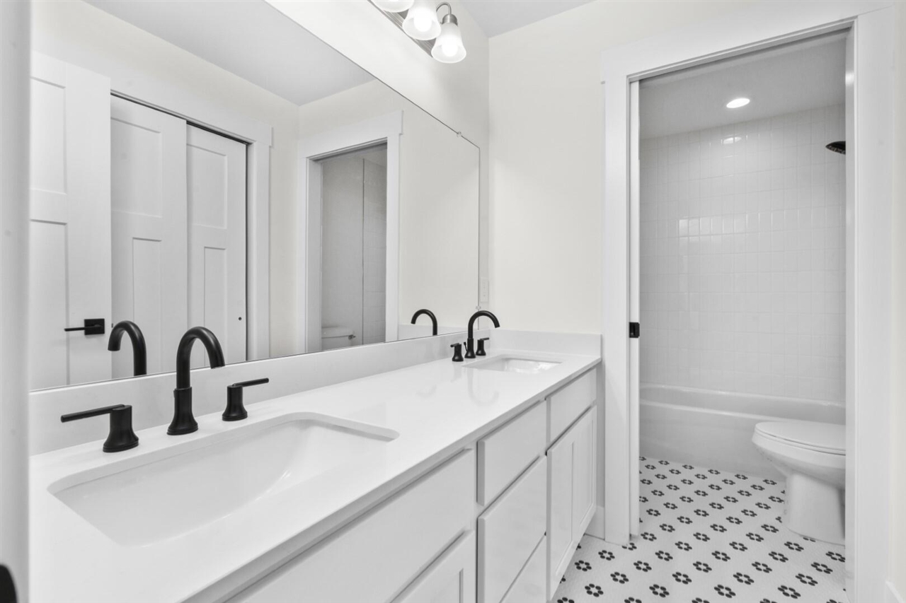 43492 Cottisford Street photo 17