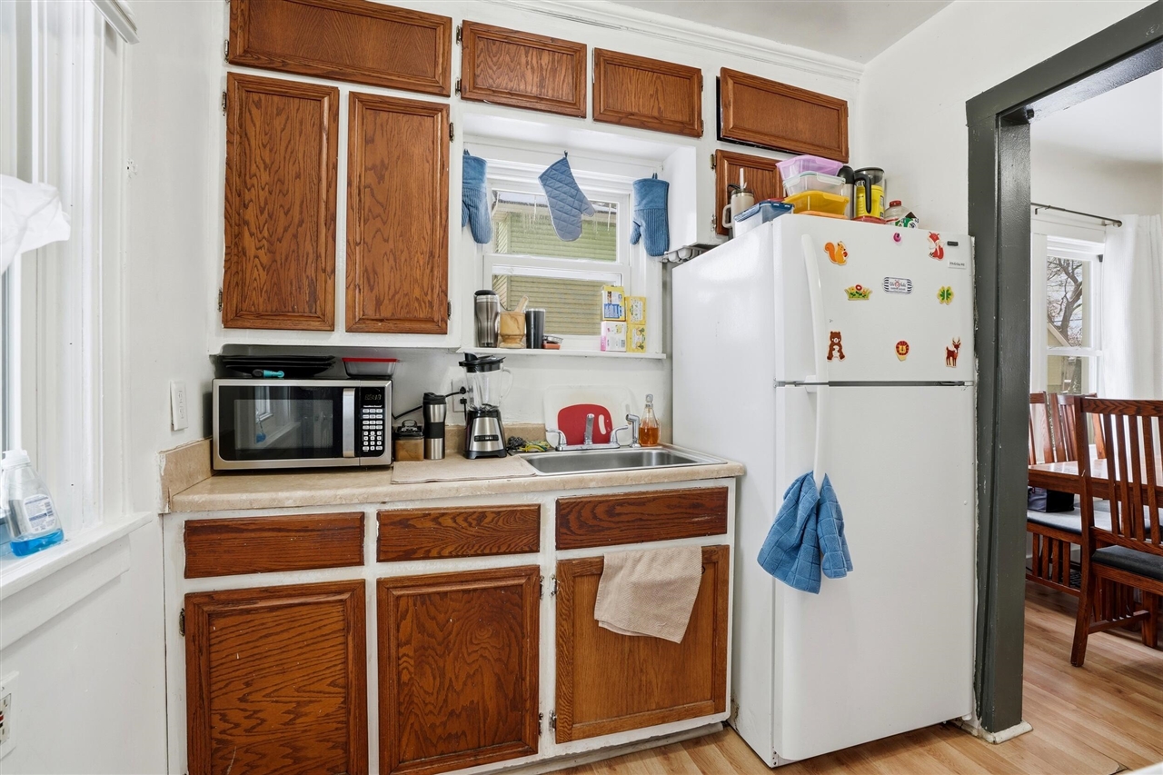 18 Edna Avenue photo 9