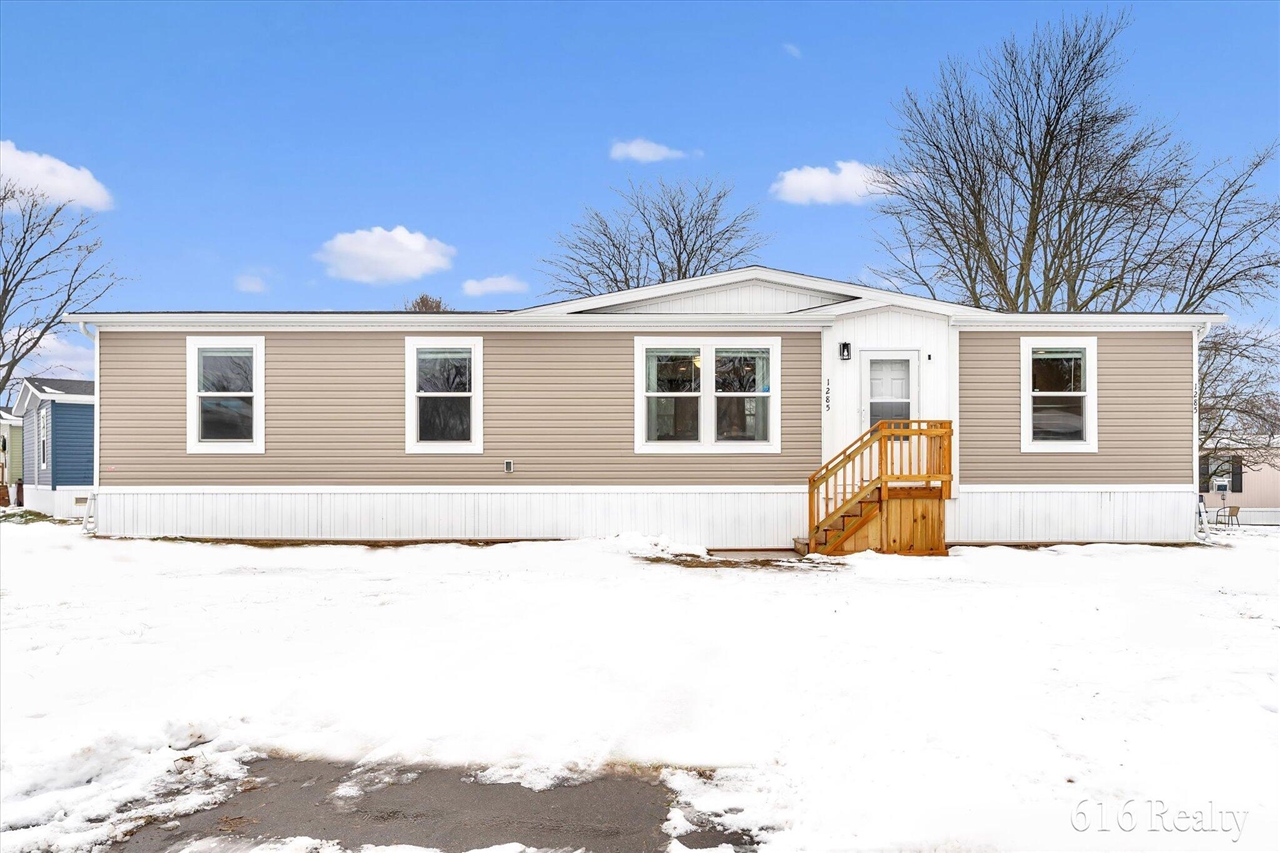 Homes for sale in Belmont, MI | 1285 Ashbrook St, Belmont, MI 49306 | MLS# 70514249