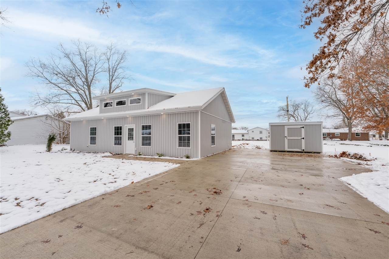 1041 Arney Road, Sherwood, MI, 49089-9735
