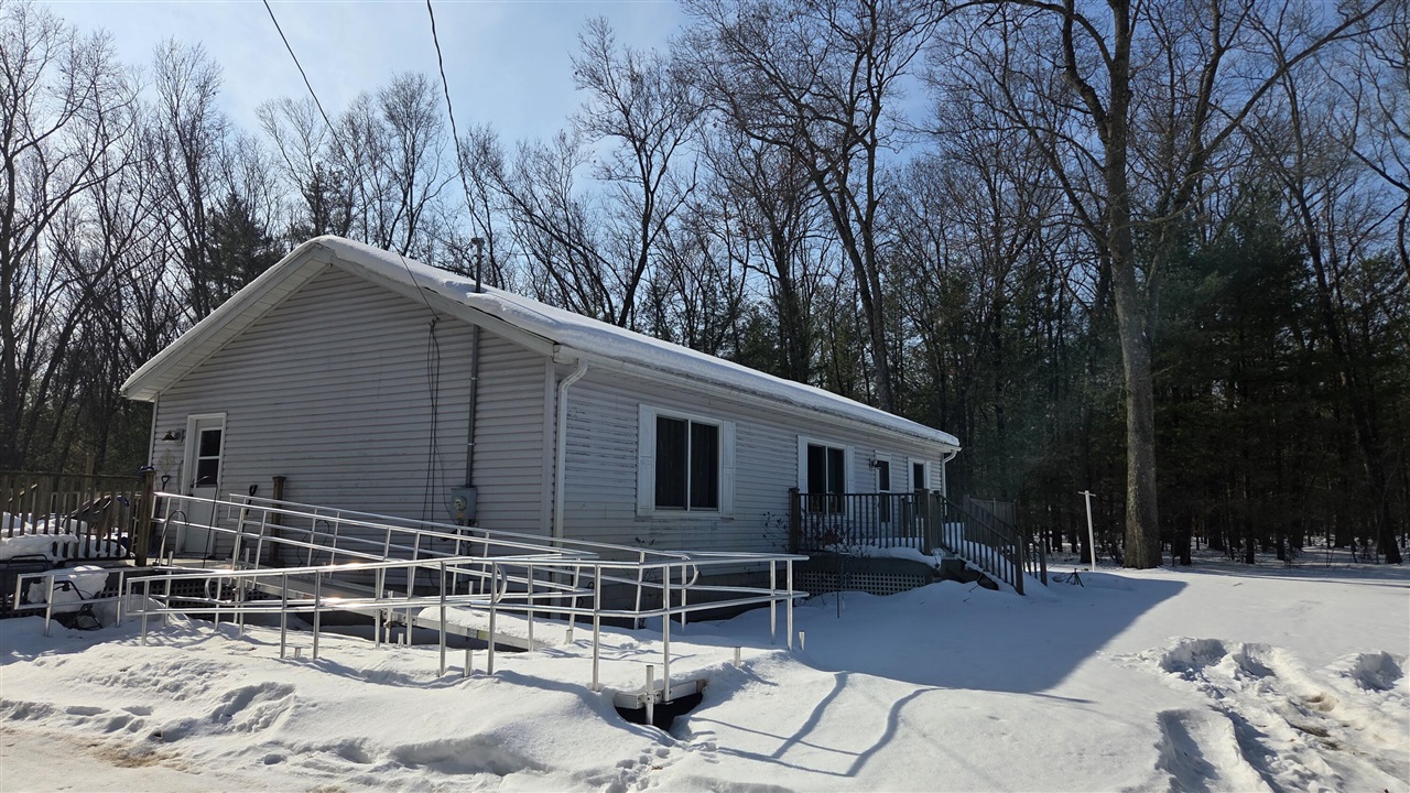 Homes for sale in Twin Lake, MI | 3759 E Mcmillan Rd, Twin Lake, MI 49457 | MLS# 70514263