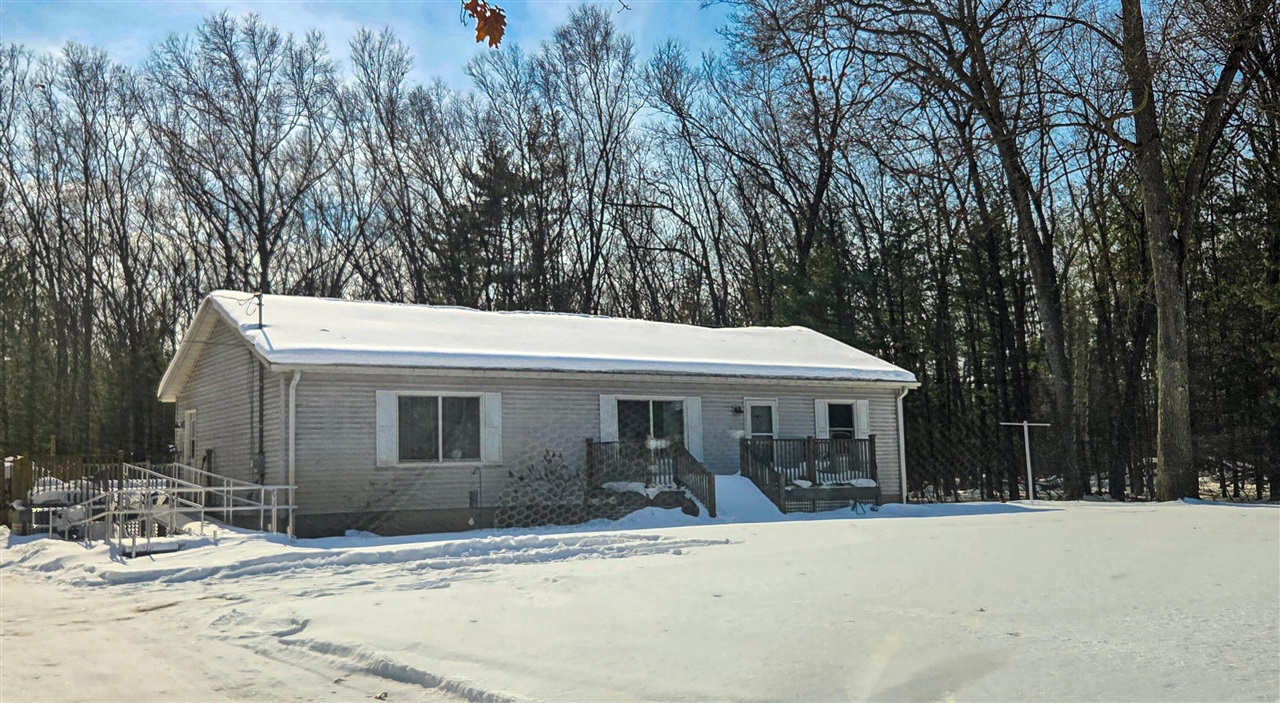 Homes for sale in Twin Lake, MI | 3759 E Mcmillan Rd, Twin Lake, MI 49457 | MLS# 70514263