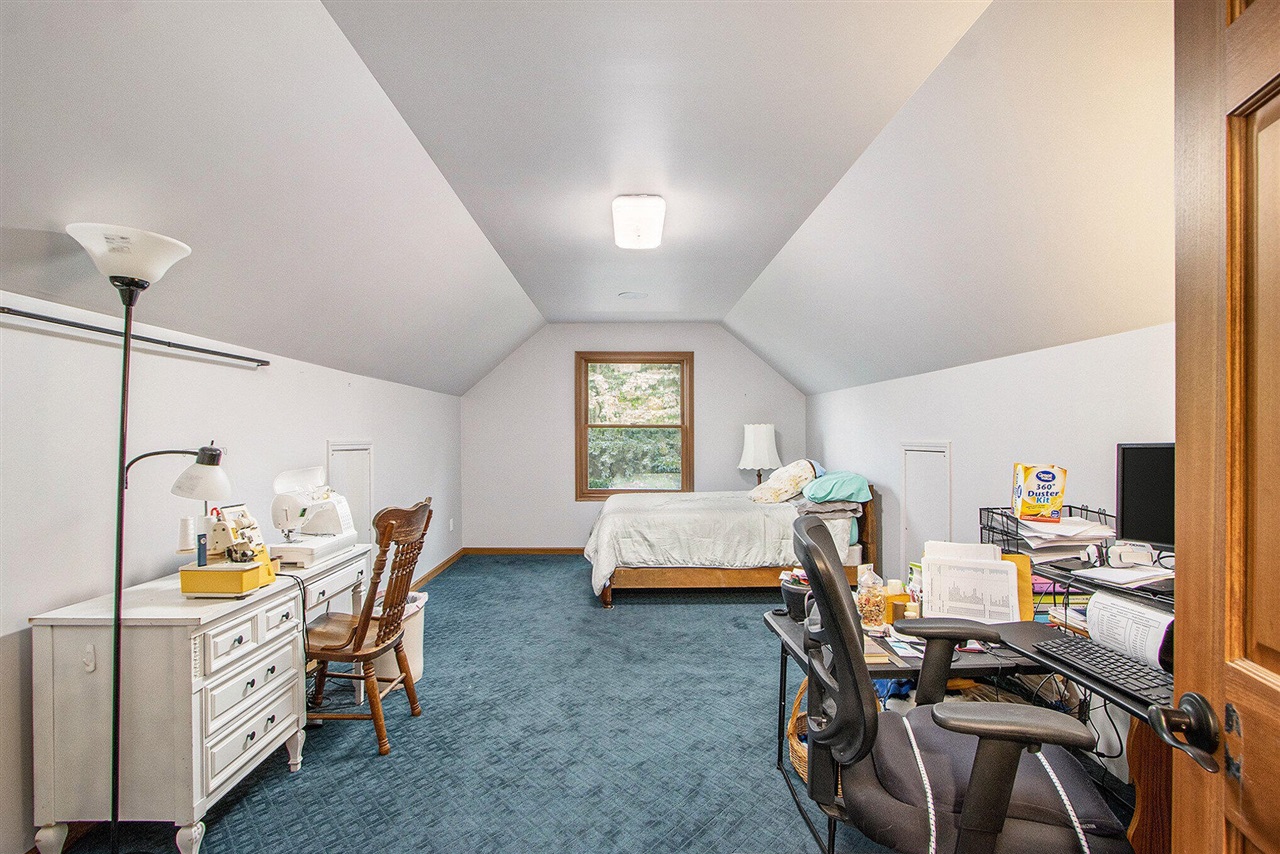 4075 Kimble Lake Drive, Vicksburg, MI, 49097-9720